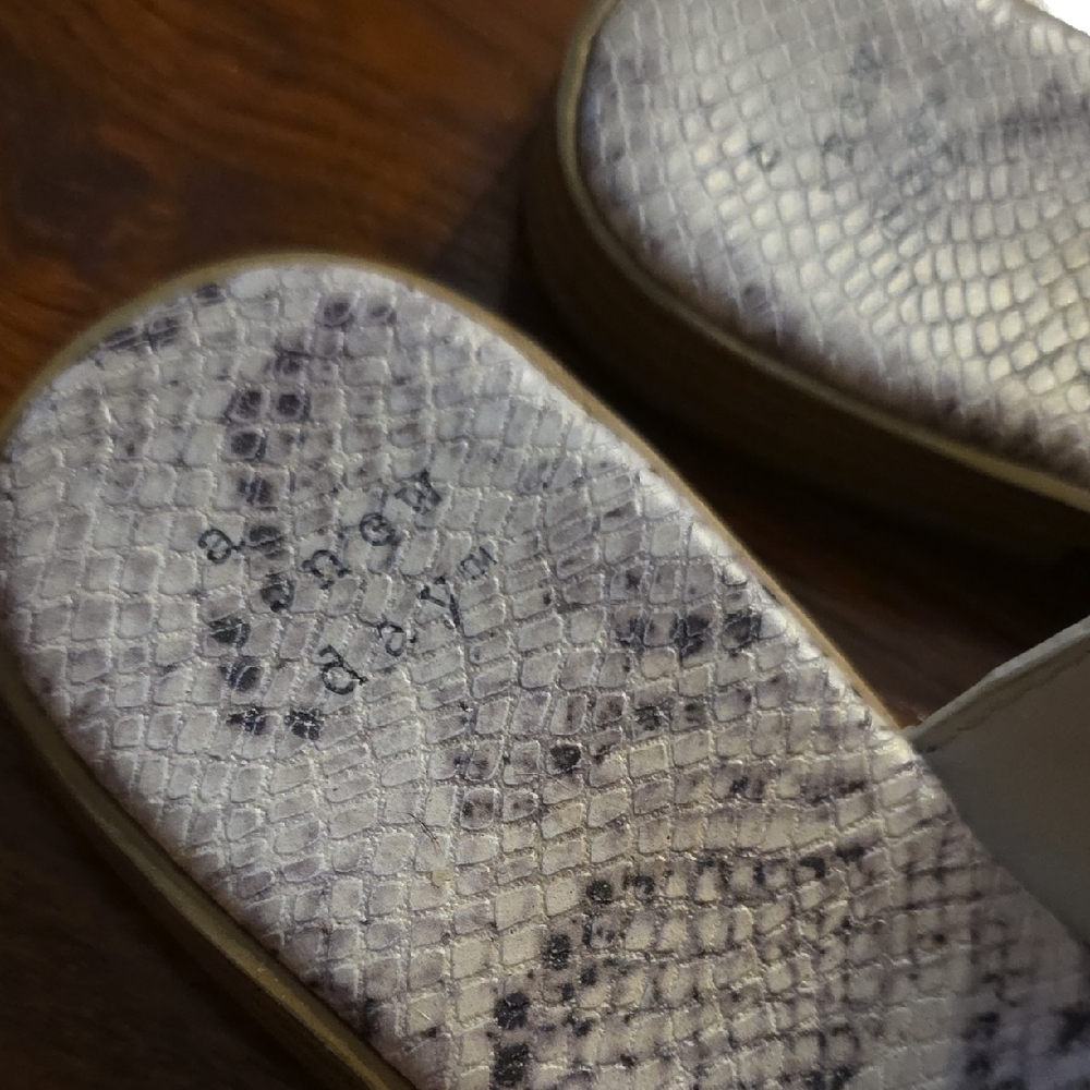 Target Snakeskin Print Sandals - Black and Cream - Picture 3 of 6